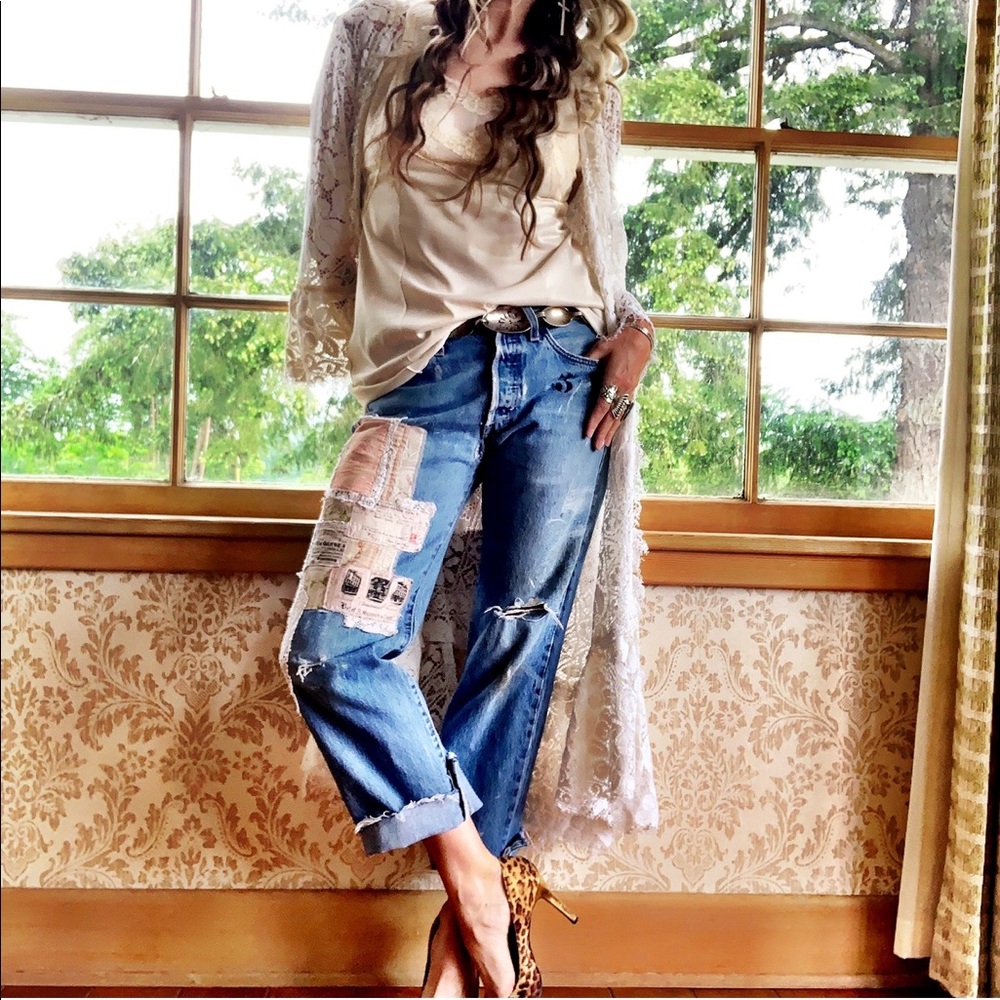 SOLD ♥️ Vintage Label Jeans